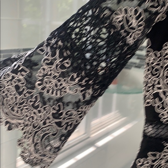 Alexis lace peplum Blouse - Picture 2 of 5